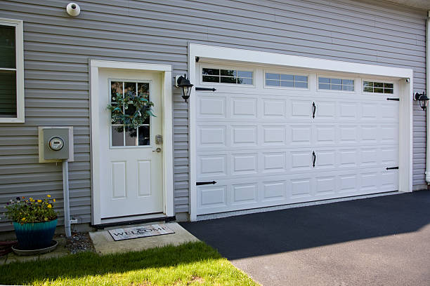 24/7 Emergency Garage Door Panel Replacement experts in Ocean Acres, NJ